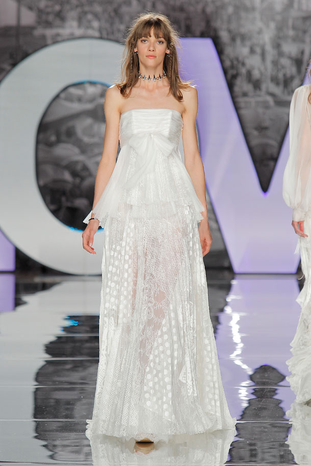 ilovebrides.pt Yolan Cris 2018 Barcelona Bridal Fashion Week 2017